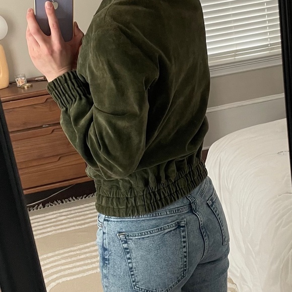 VINTAGE GUCCI Suede Bomber Jacket - Picture 7 of 9